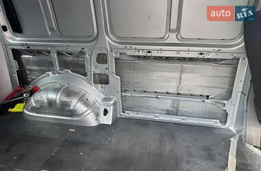 Минивэн Volkswagen Transporter 2021 в 