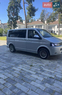 Минивэн Volkswagen Transporter 2012 в 