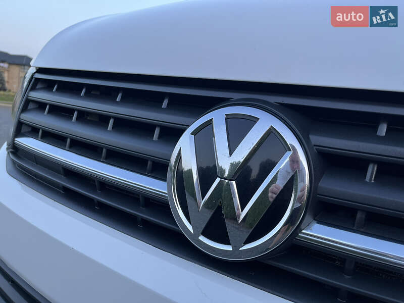 Минивэн Volkswagen Transporter 2016 в Львове