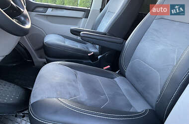 Минивэн Volkswagen Transporter 2016 в 