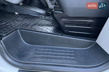 Минивэн Volkswagen Transporter 2016 в 