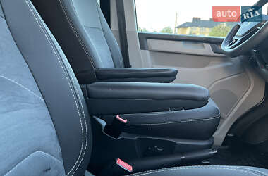Минивэн Volkswagen Transporter 2016 в 