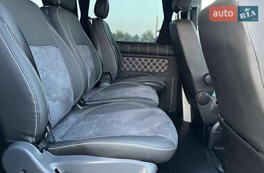 Минивэн Volkswagen Transporter 2016 в 