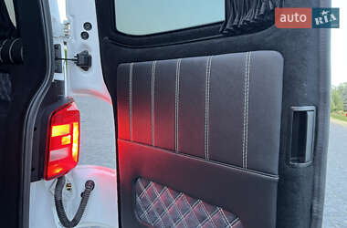 Минивэн Volkswagen Transporter 2016 в 