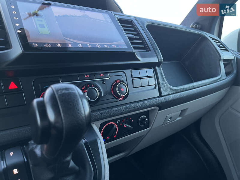 Минивэн Volkswagen Transporter 2016 в Львове