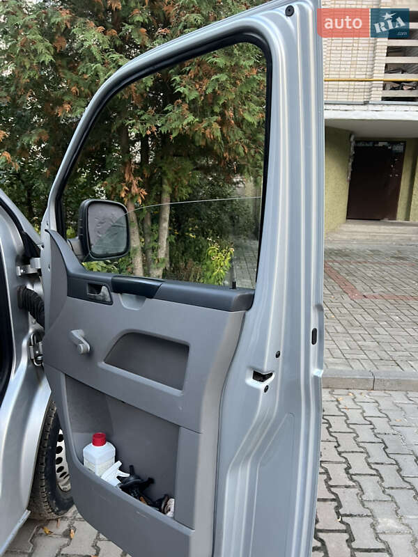 Минивэн Volkswagen Transporter 2005 в Сумах