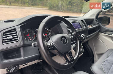 Минивэн Volkswagen Transporter 2019 в 