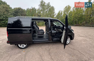Минивэн Volkswagen Transporter 2019 в 
