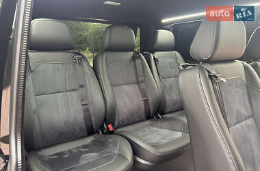 Минивэн Volkswagen Transporter 2019 в 