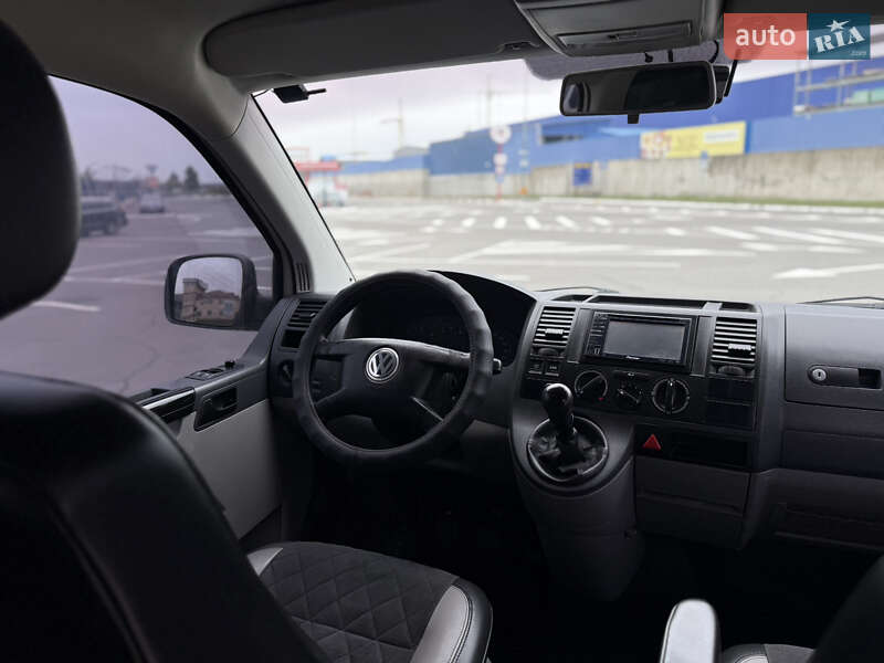 Минивэн Volkswagen Transporter 2004 в Виннице