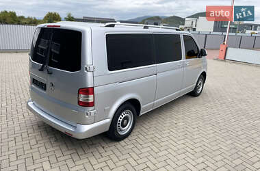 Минивэн Volkswagen Transporter 2009 в 