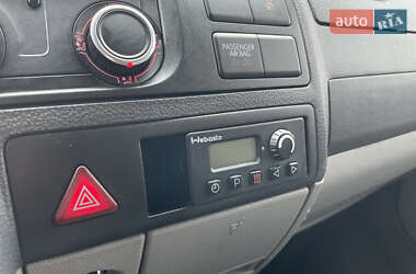 Минивэн Volkswagen Transporter 2009 в 