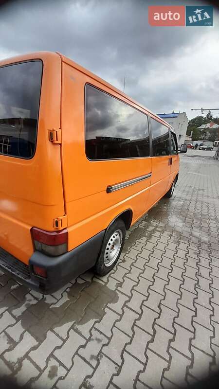 Минивэн Volkswagen Transporter 2000 в Тернополе