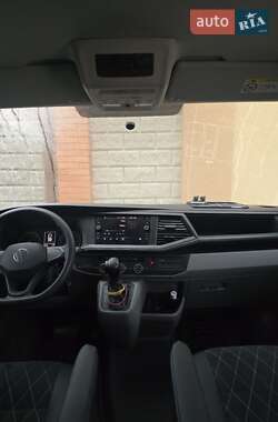 Минивэн Volkswagen Transporter 2020 в 