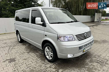 Минивэн Volkswagen Transporter 2004 в Черновцах