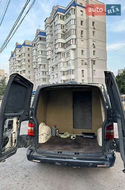 Грузопассажирский фургон Volkswagen Transporter 2004 в 