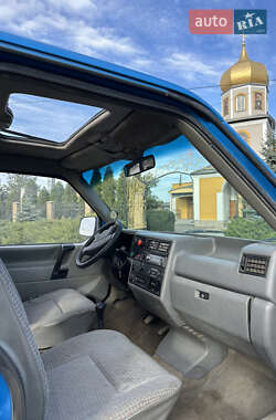 Минивэн Volkswagen Transporter 1993 в 