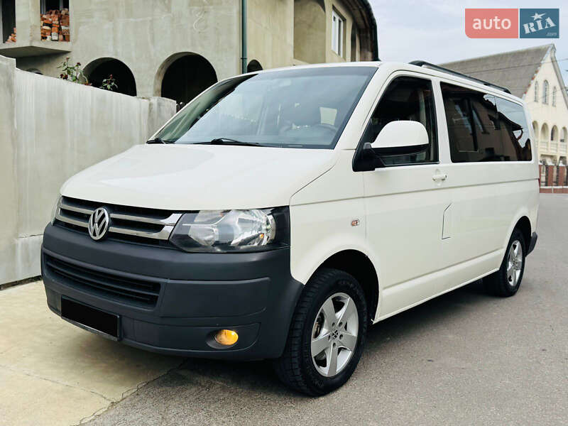 Минивэн Volkswagen Transporter 2010 в Солотвине