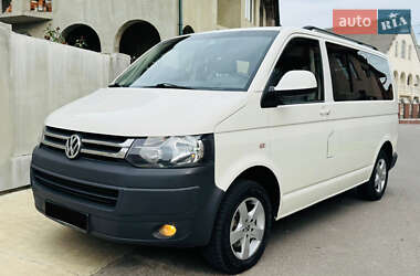 Минивэн Volkswagen Transporter 2010 в 