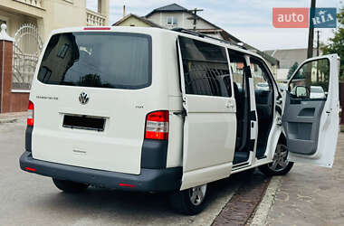 Минивэн Volkswagen Transporter 2010 в 
