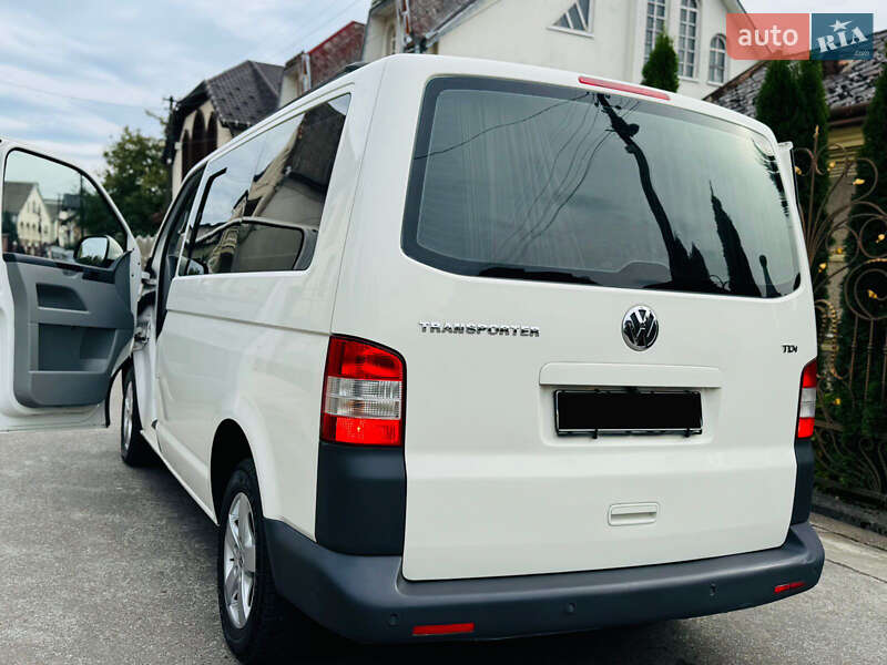 Минивэн Volkswagen Transporter 2010 в Солотвине