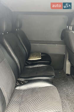 Грузовой фургон Volkswagen Transporter 2012 в 