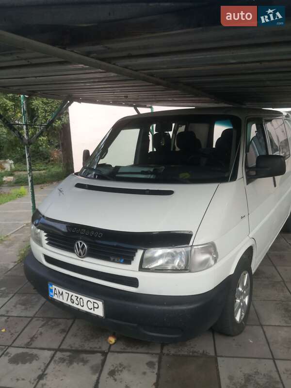 Минивэн Volkswagen Transporter 2003 в 