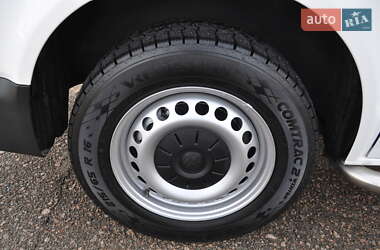 Грузовой фургон Volkswagen Transporter 2018 в 