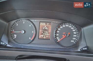 Грузовой фургон Volkswagen Transporter 2018 в 
