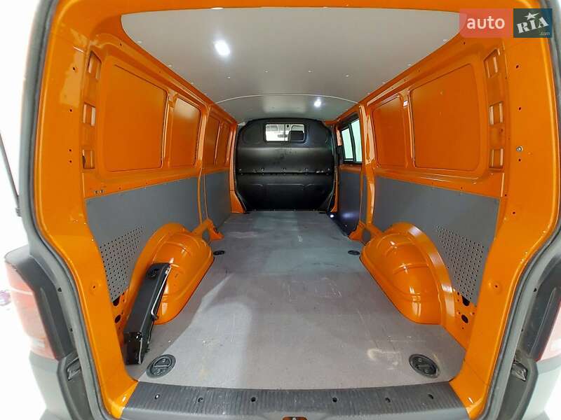 Грузовой фургон Volkswagen Transporter 2021 в Виннице