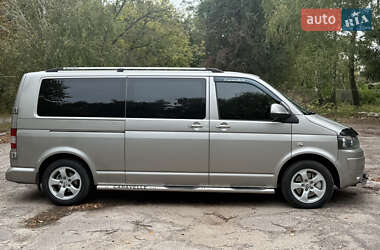 Минивэн Volkswagen Transporter 2011 в 