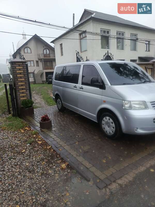 Мінівен Volkswagen Transporter 2006 в Білі Ослави