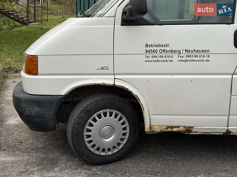 Минивэн Volkswagen Transporter 2001 в Буске
