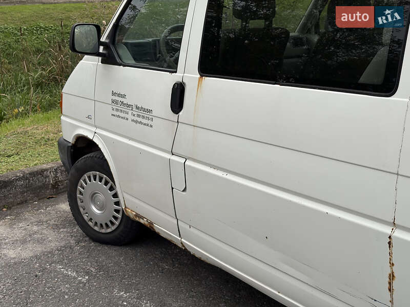 Минивэн Volkswagen Transporter 2001 в Буске