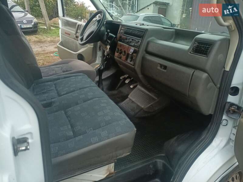 Мінівен Volkswagen Transporter 1997 в Прилуках фото 4 Мінівен Volkswagen Transporter 1997 в Прилуках