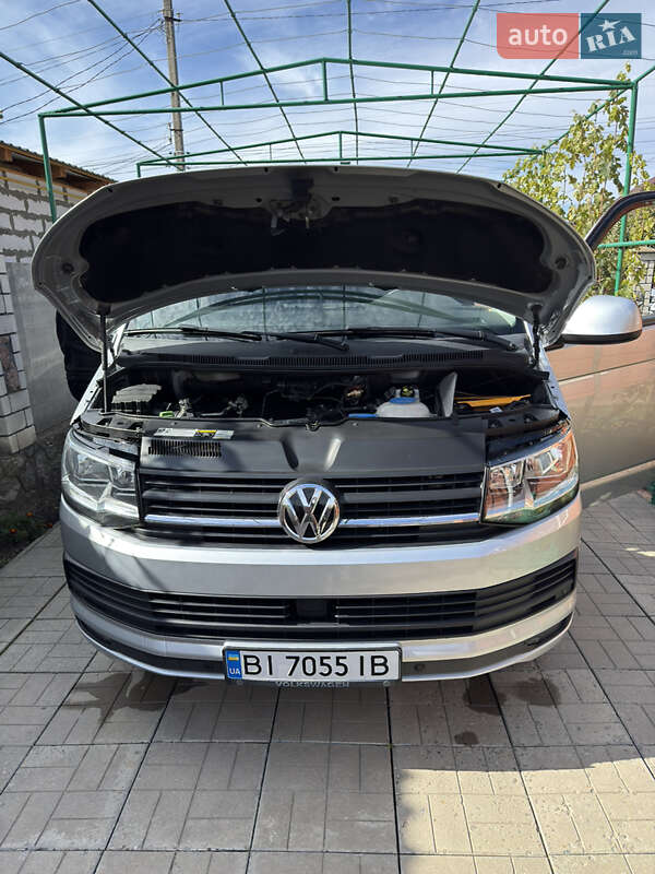 Минивэн Volkswagen Transporter 2017 в Полтаве