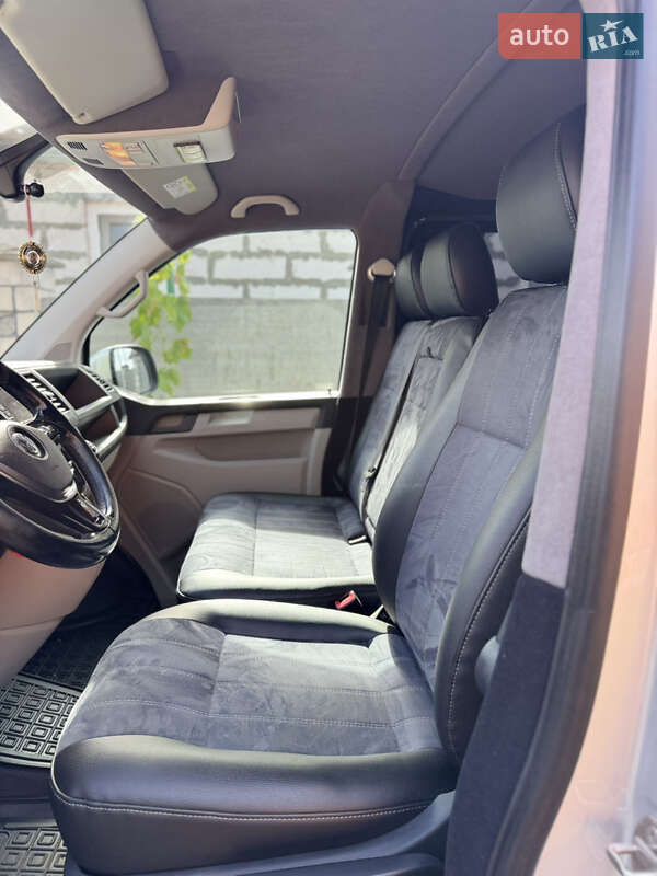Минивэн Volkswagen Transporter 2017 в Полтаве