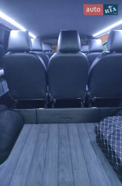 Минивэн Volkswagen Transporter 2017 в 