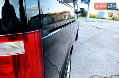 Минивэн Volkswagen Transporter 2019 в 