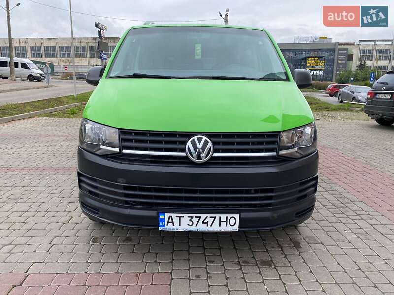 Минивэн Volkswagen Transporter 2015 в Ивано-Франковске