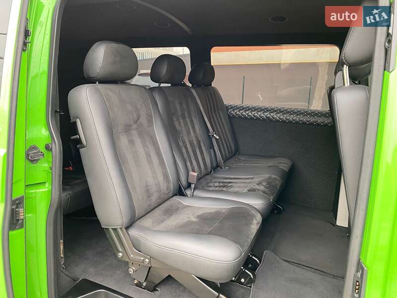Минивэн Volkswagen Transporter 2015 в Ивано-Франковске
