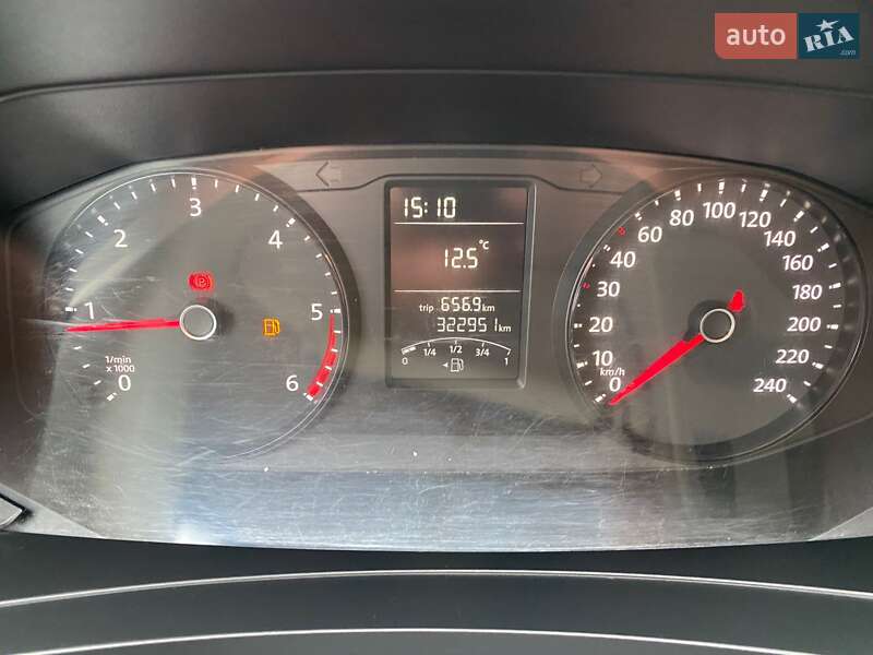 Минивэн Volkswagen Transporter 2015 в Ивано-Франковске