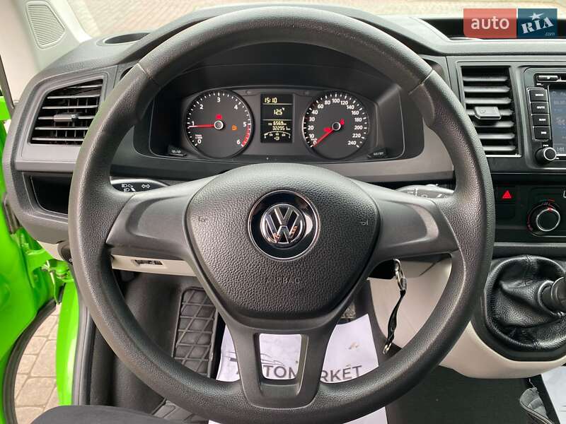 Минивэн Volkswagen Transporter 2015 в Ивано-Франковске