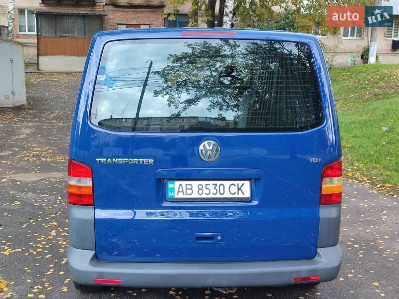 Минивэн Volkswagen Transporter 2006 в Виннице