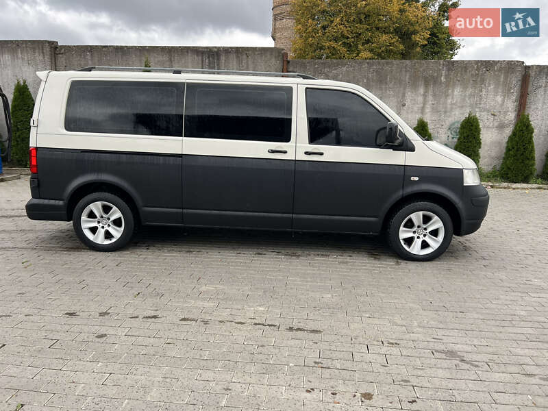 Минивэн Volkswagen Transporter 2008 в Ровно