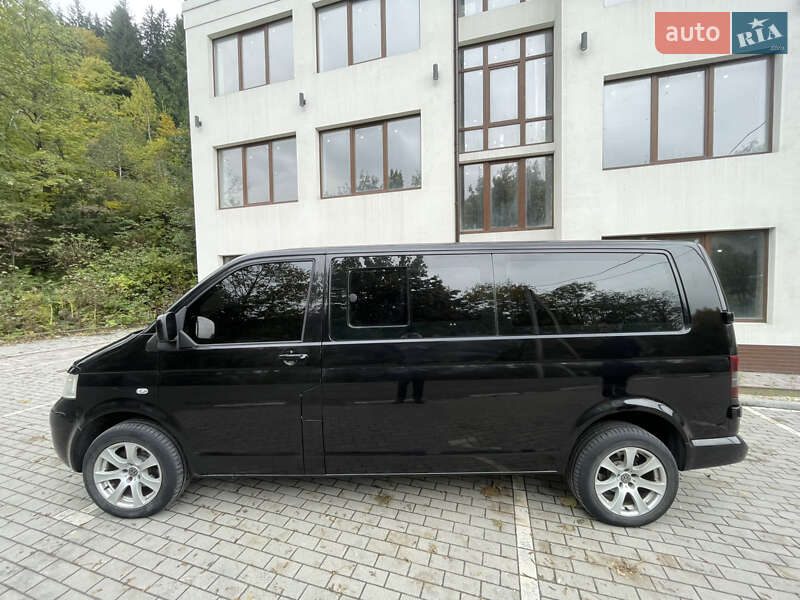 Минивэн Volkswagen Transporter 2007 в Яремче