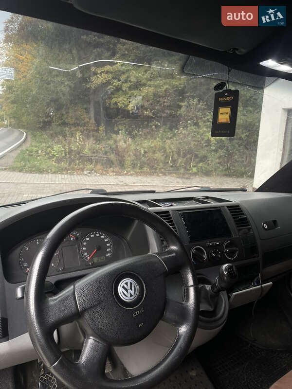 Минивэн Volkswagen Transporter 2007 в Яремче