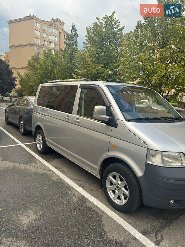 Минивэн Volkswagen Transporter 2006 в Киеве