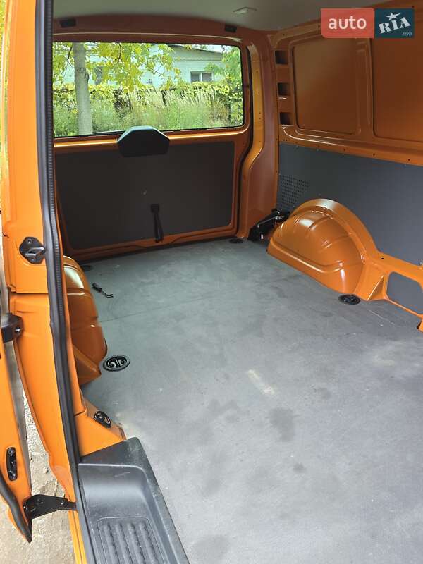 Грузовой фургон Volkswagen Transporter 2021 в Виннице
