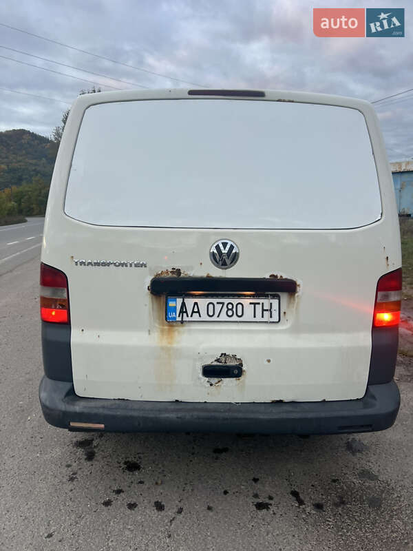 Грузовой фургон Volkswagen Transporter 2008 в Косове фото 8 Грузовой фургон Volkswagen Transporter 2008 в Косове